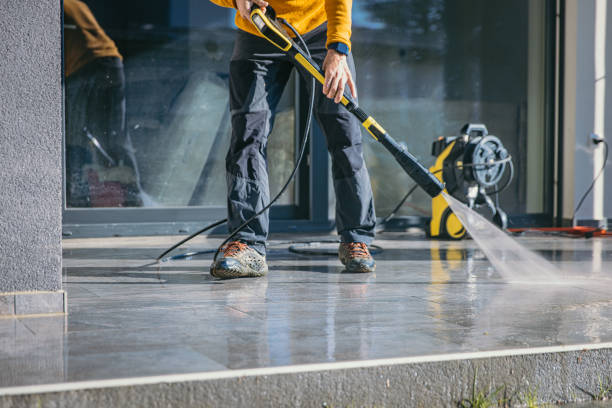 Best Oil and Grease Removal from Surfaces in Cleveland, WI